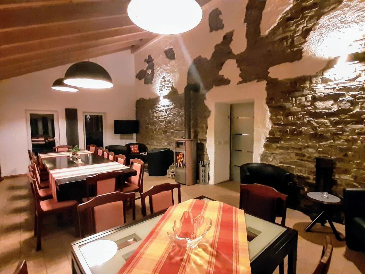 Suedeifel Ferienhaeuser Christian Faust Villa Zweifelscheid Esterno foto
