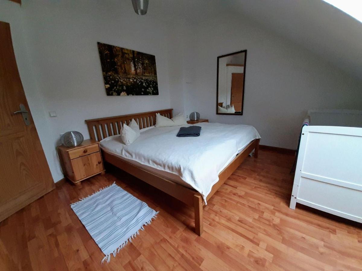 Suedeifel Ferienhaeuser Christian Faust Villa Zweifelscheid Esterno foto