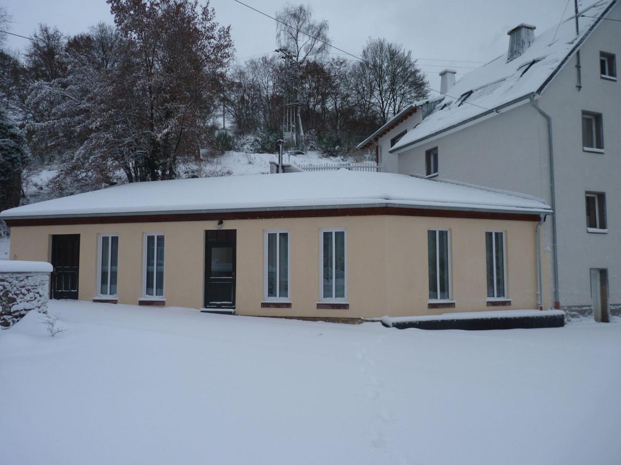 Suedeifel Ferienhaeuser Christian Faust Villa Zweifelscheid Esterno foto